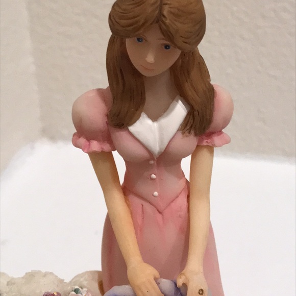 Vintage - A Stroll In The Park - Figurine - Kristin Hackett - Retired 1997 - $35 - Picture 14 of 15